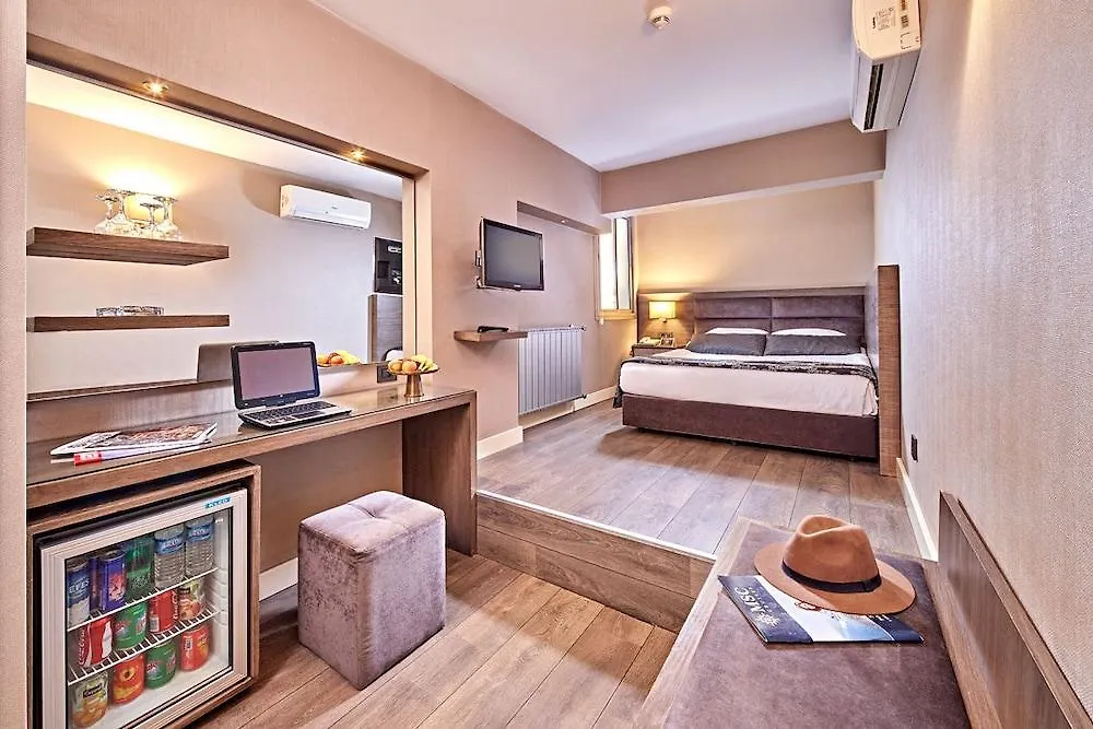 The New Hotel Zeybek Izmir