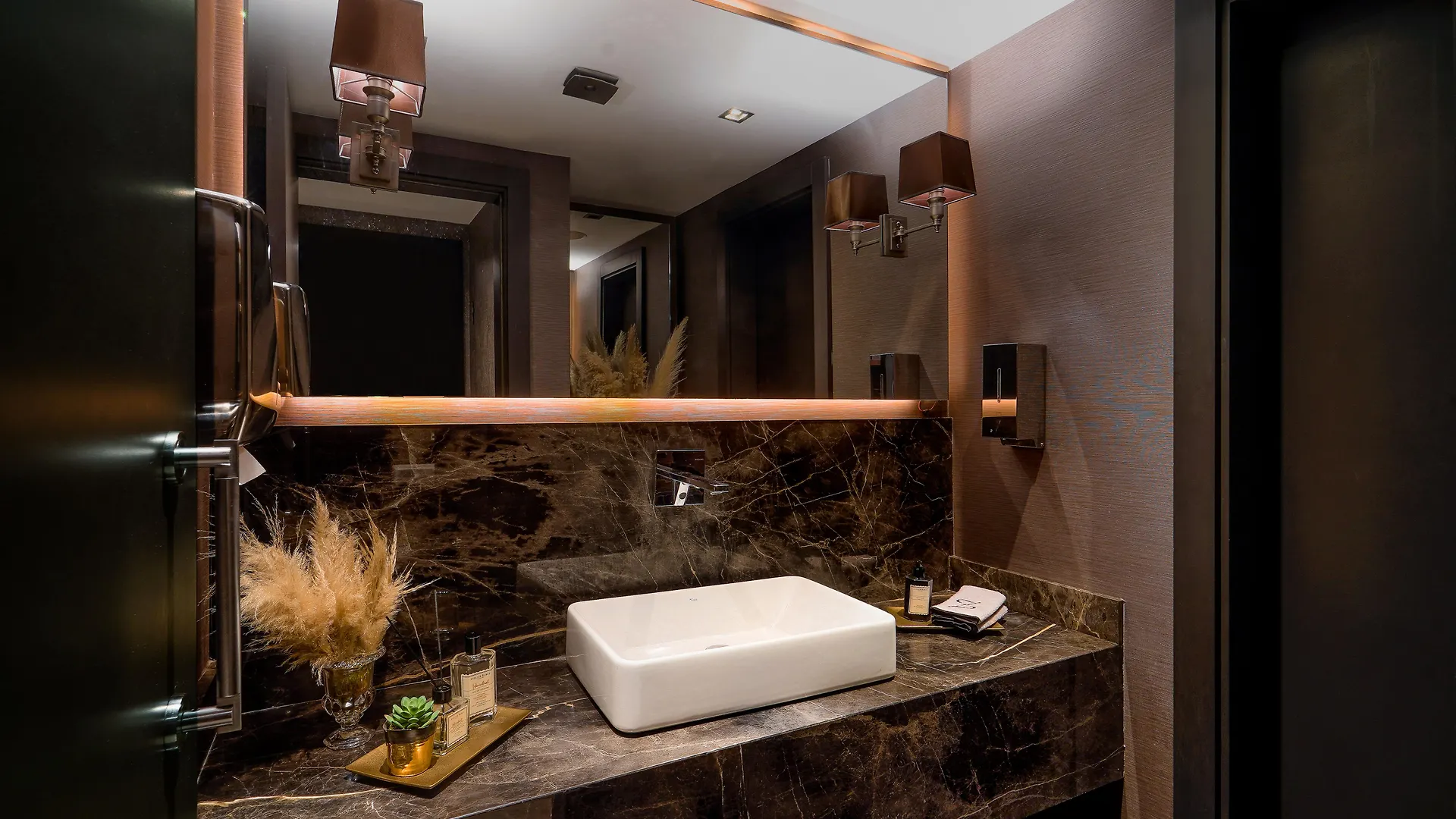 ***  The New Hotel Zeybek Izmir Turkey